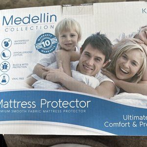 Medellin Mattress Protector NIB King Waterproof Hypoallergenic Soft NEW